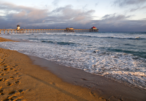 Huntington Beach: Pier and Beach at Sunset